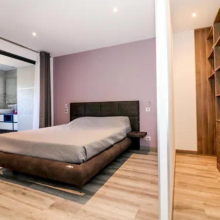 La Batisse Apartman Gignac